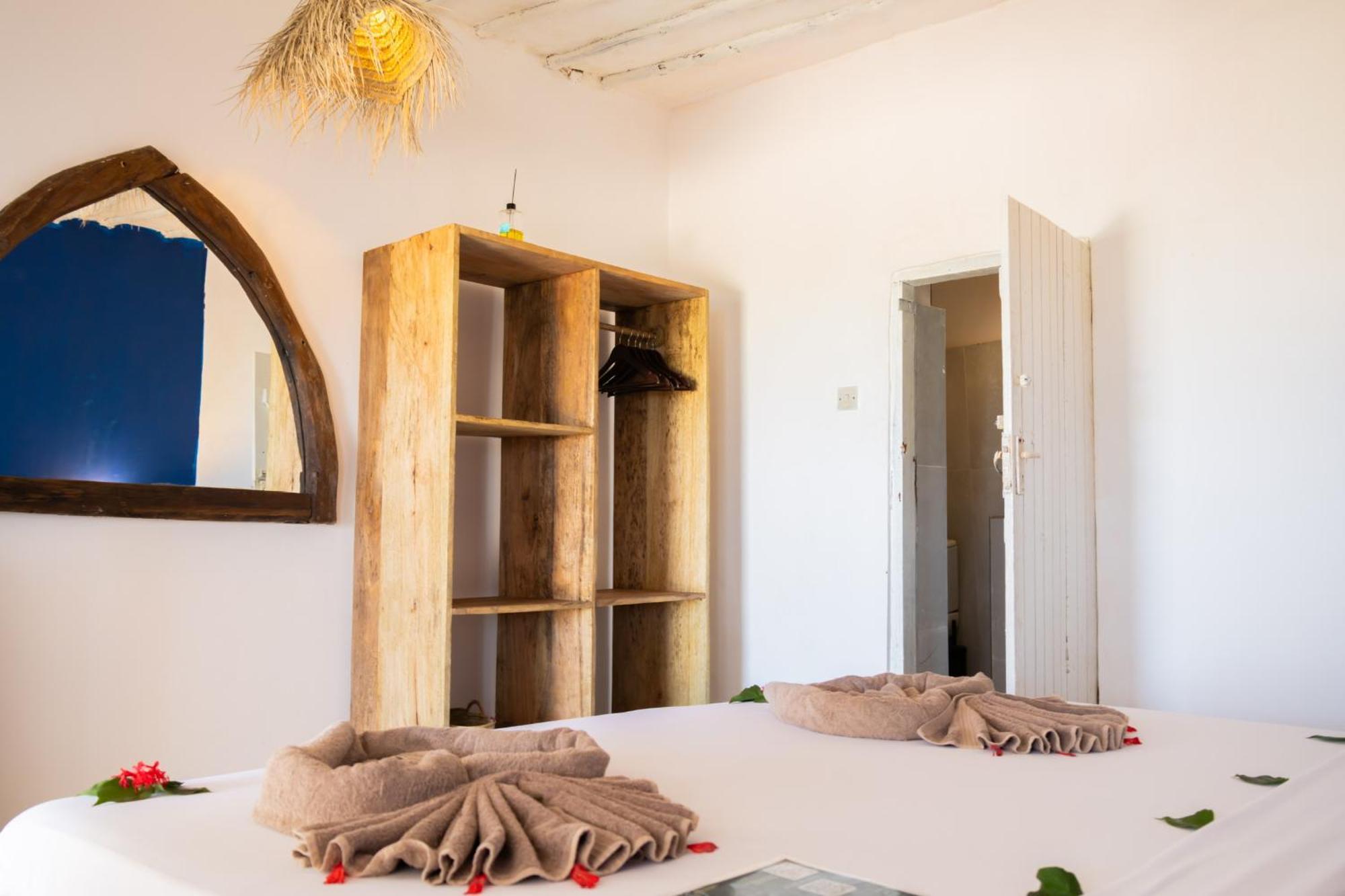 Pili Pili Palm Beach Джамбиани Екстериор снимка