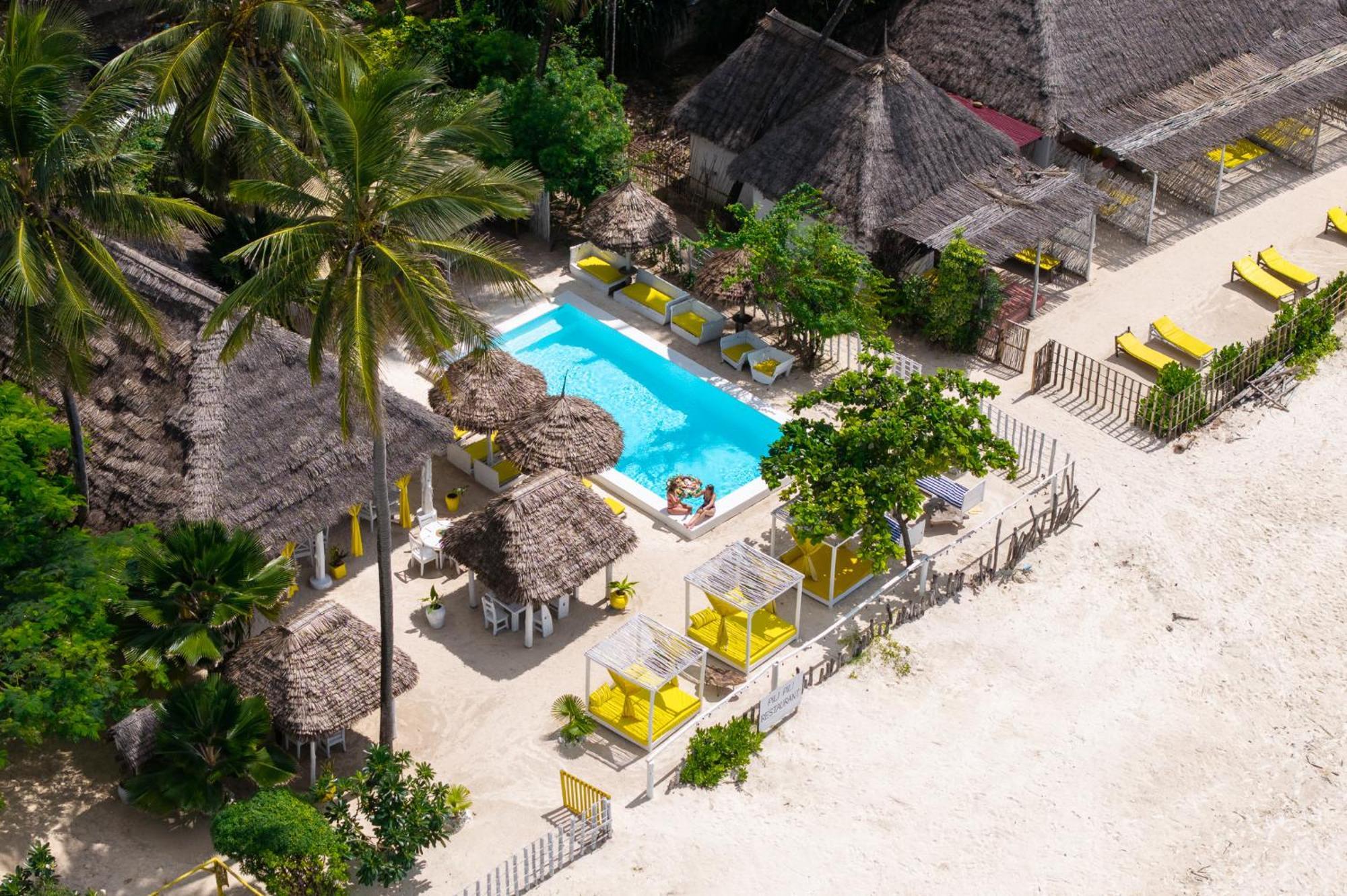 Pili Pili Palm Beach Джамбиани Екстериор снимка